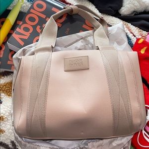 Dagne Dover Small Landon